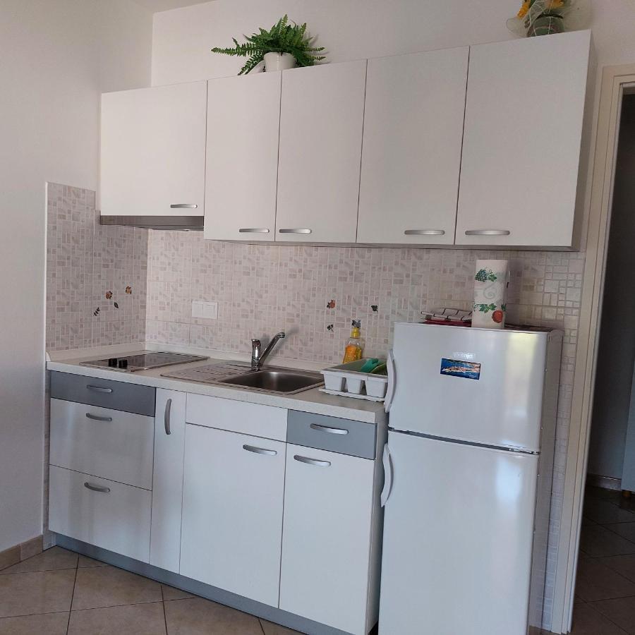 Apartment Ivana,Mali Maj Porec Exterior photo